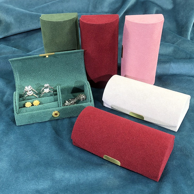 Arched Mini Velvet Travel Jewelry Box