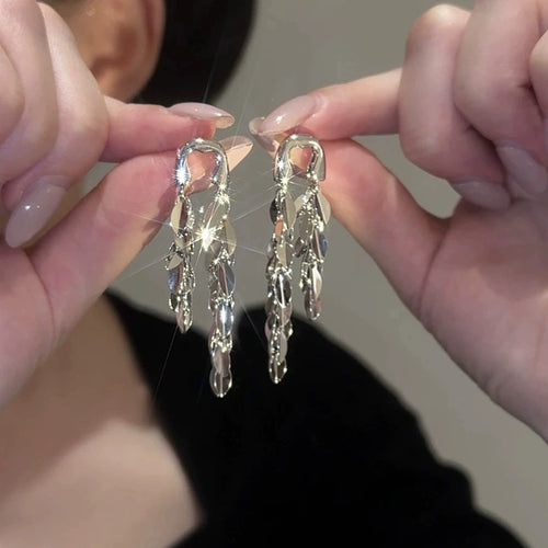 Dynamic Silver Wheat-Sprout Fringe Earrings