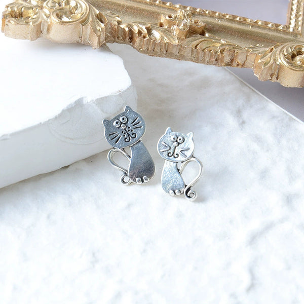 Vintage Design Kitty Earrings
