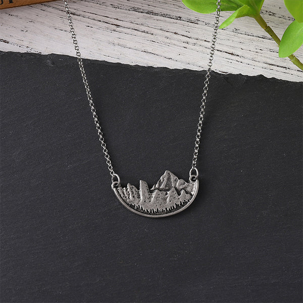 Irregular Range Necklace