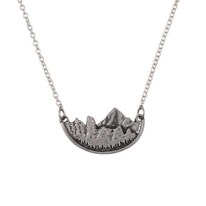 Irregular Range Necklace