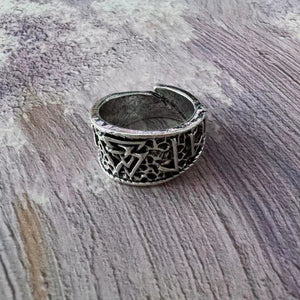 Personalized Alloy Wolf Head Arrowhead Ring