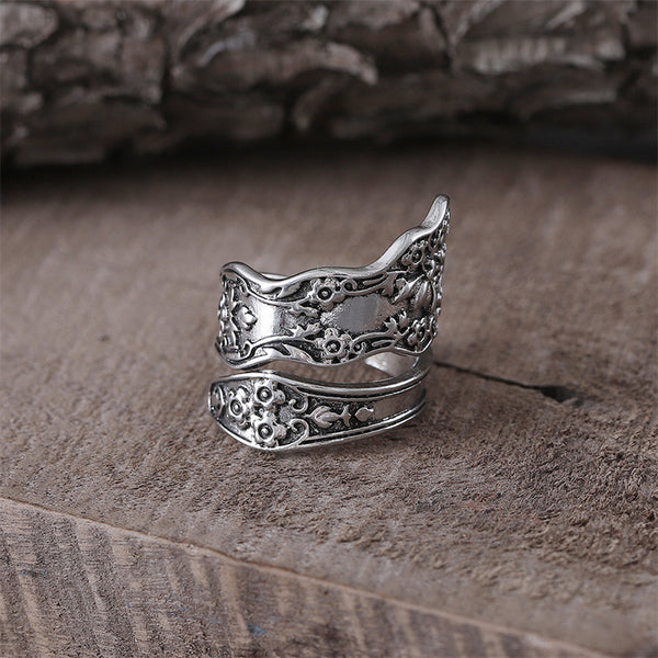 Vintage Daisy Ring