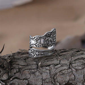Vintage Daisy Ring