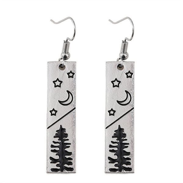 Simple Star and Moon Pine Earrings