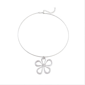 Vintage Geometric Flower Collar