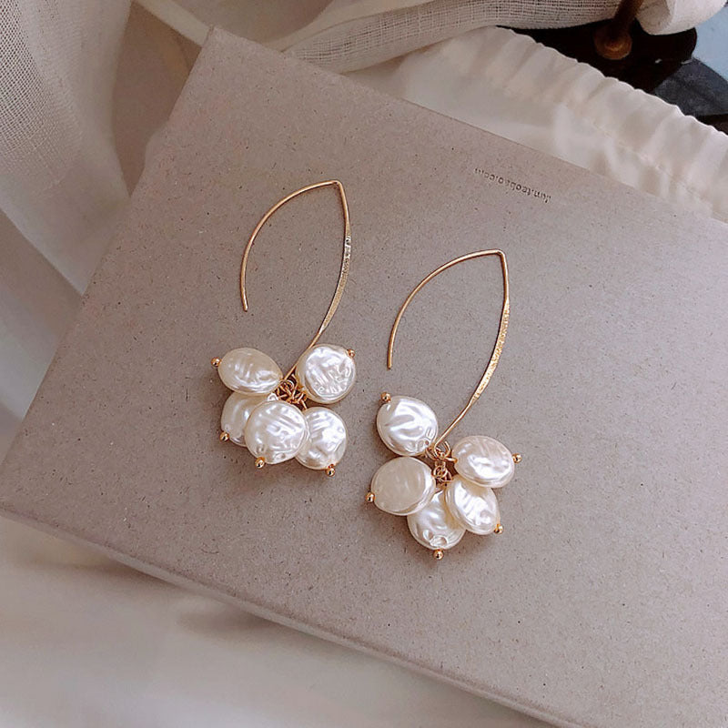 Shell Pearl Earrings