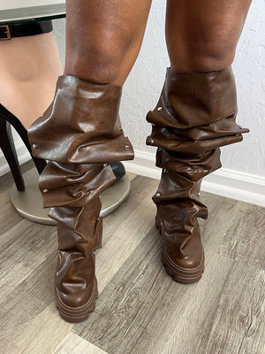 Leather Snap Button Round Toe Boots