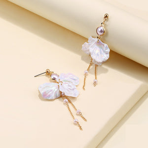 Pearl Eternal Petal Earrings