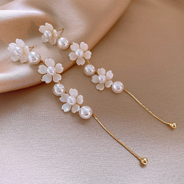 White Flower Pearl Tassel Earrings