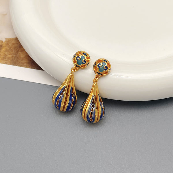 Waterdrop carved enamel earrings