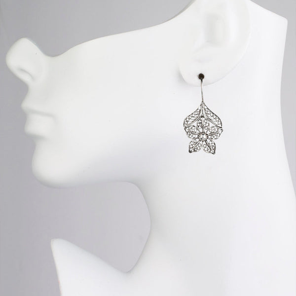 Retro  Hollow Flower Leaf Earrings