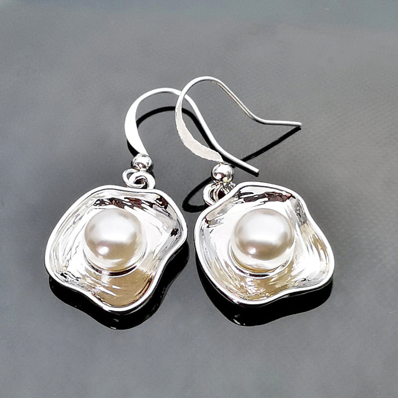 Flower Pearl Earrings