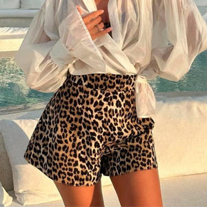 SHAPUM High Waist Vintage A-line Leopard Shorts