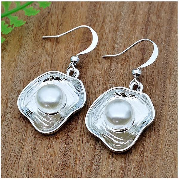 Flower Pearl Earrings