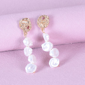 Baroque pearl earrings